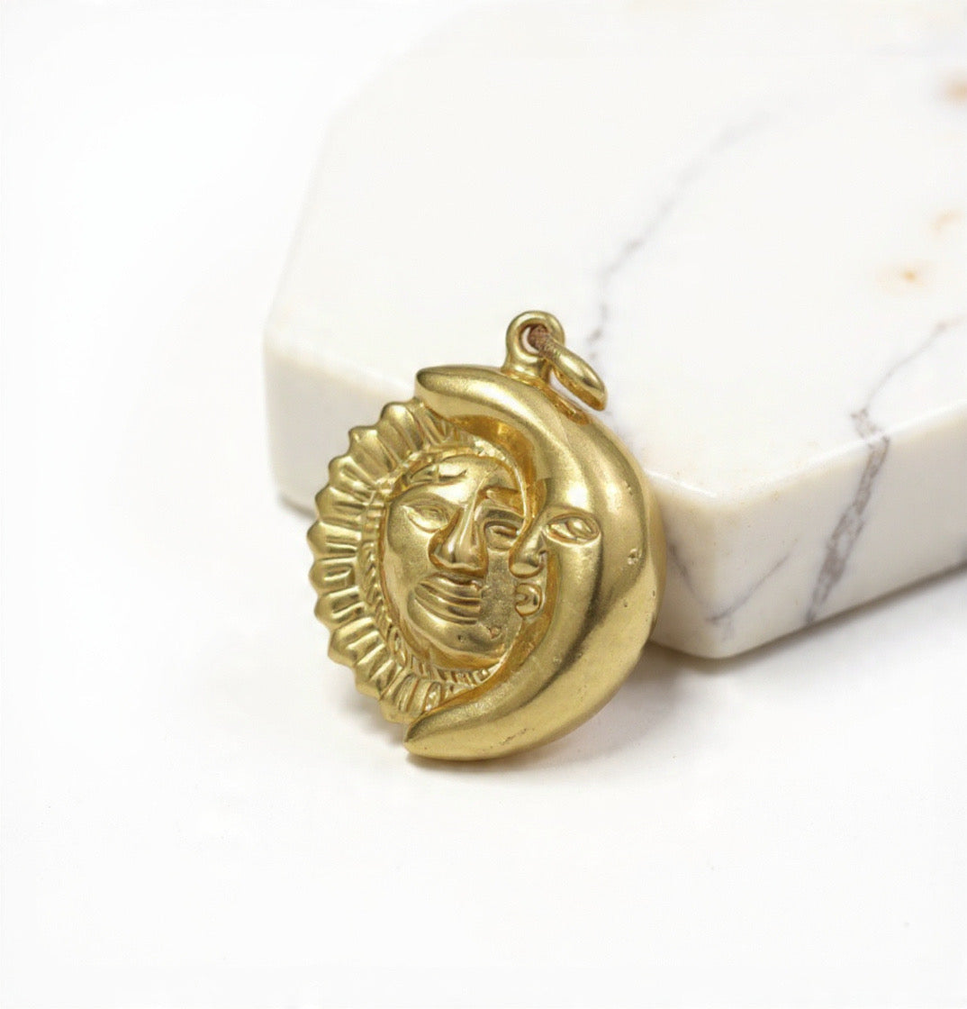 Pingente Sol e Lua Celestial - Luz Sombra e Harmonia