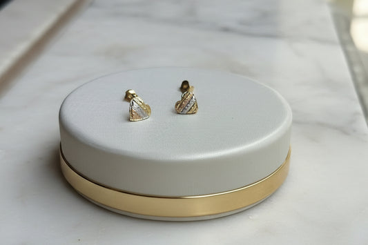 Brinco três corações em ouro 18k