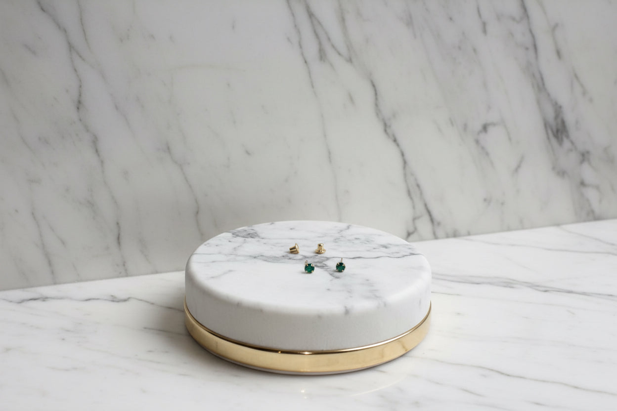 Brinco gota verde em ouro 18k