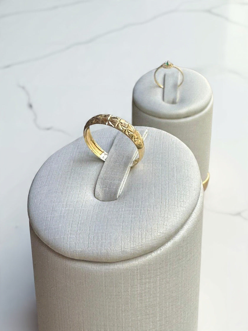 Anel feminino em ouro 18k